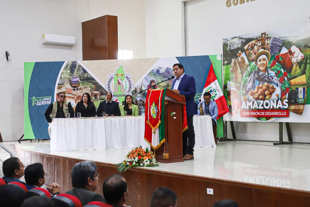 GoreAmazonas's tweet photo. 🔵El gobernador de Amazonas, Gilmer Horna, anunció la realización de la XXVII FERAGRO Chachapoyas 2023, del 11 al 13 de agosto en el exfundo San Juan INIA Chachapoyas, como parte de las festividades en honor a la "Virgen Asunta".
#NuestroDeberEsServir https://t.co/sosQ8T7bFQ