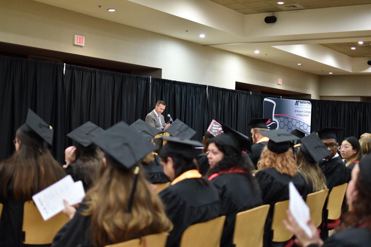APSUeduc's tweet photo. Hey Govs, let's spread those wings,
Future's callin', and you'll do big things. 🎓 👊 🎉 

We're ready to see you cross the stage today! 

#austinpeay #classof2023 #govsgraduate https://t.co/1Be4vmAYy3
