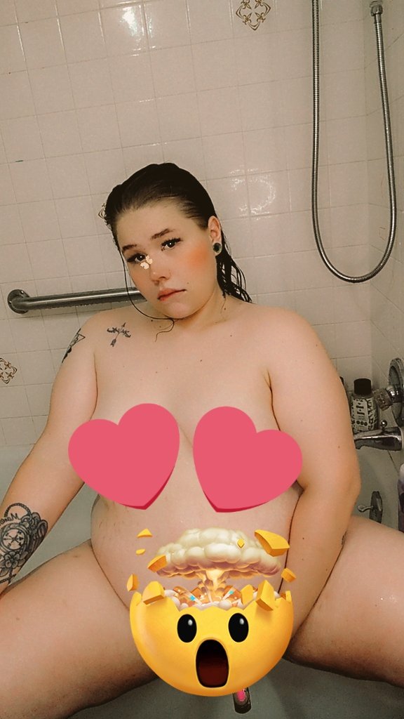 kit_kat42095's tweet photo. Would you watch me fuck myself in the shower?? #swipeforonlyfans #onlyfans #nude #shower #ass #pussy #amature #pinktoy #MOMMY #onlyfansgirl #findomgoddess #brat #cheatinggirlfriend #cheatingfantasy #phatgirls #BBW #nsfwcontent #showersex https://t.co/B847Kq1g6D