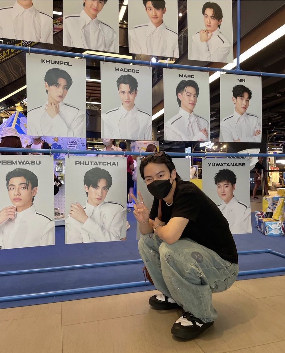 masunflower__'s tweet photo. 🤟🏻💙🦖 https://t.co/5D8Hwp2OfP