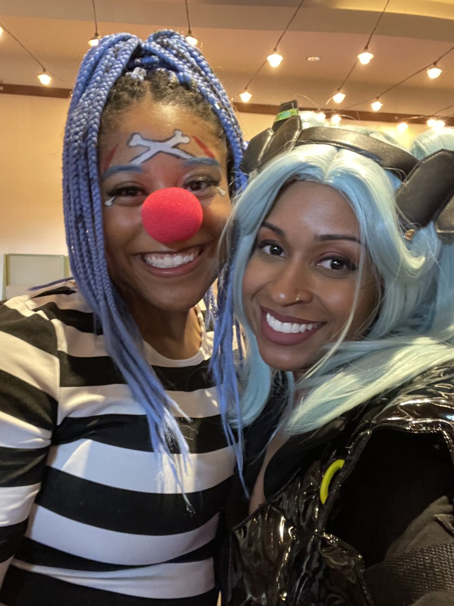 nomfwanime's tweet photo. i’m not in these lolol, but look at my adorable friends 🥹 @PhyferRage @s0_shadey @briasimone_ #freereality https://t.co/eLcrhWVxOv