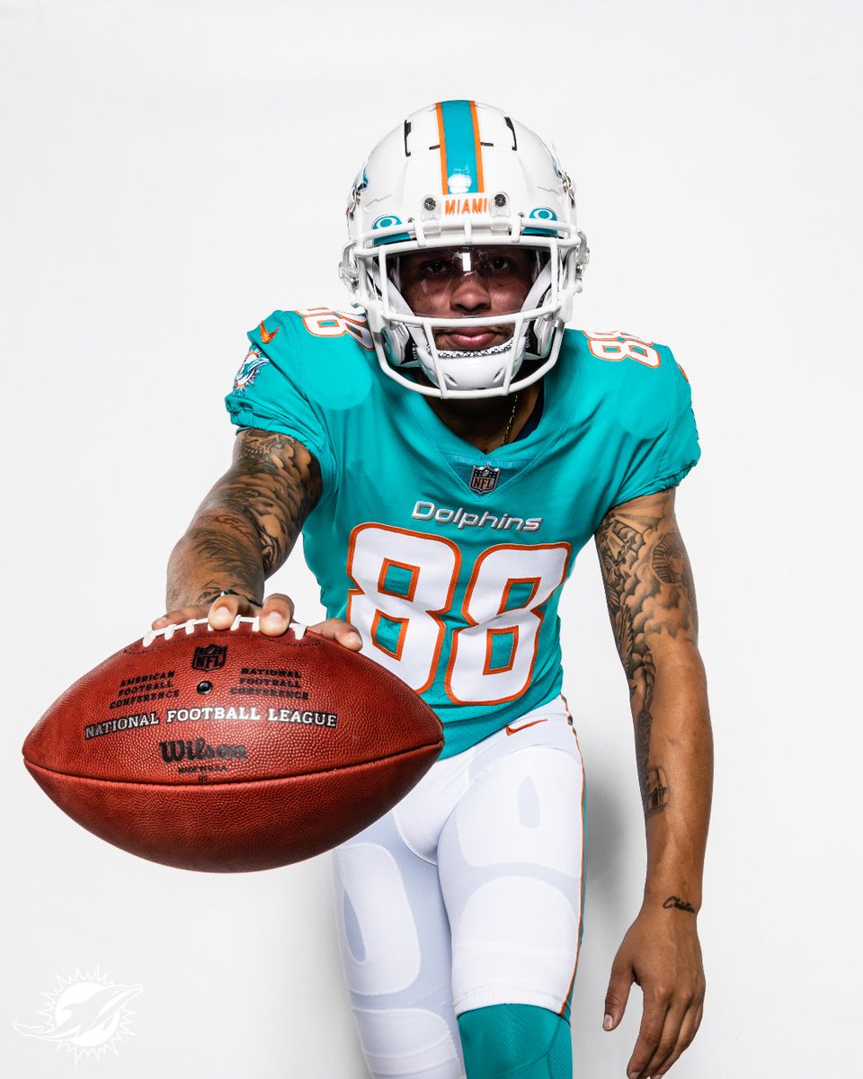 MiamiDolphins's tweet photo. Happy birthday, Freddie Swain! 🎉 https://t.co/e60ua7AIiF