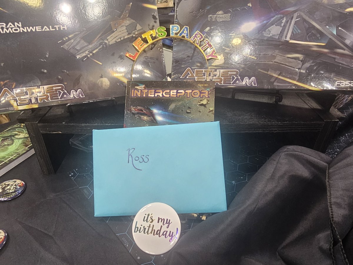 fasagames's tweet photo. Happy 65th Birthday to Ross Babcock. A great person, great game, and even better boss
Ross was a driving force behind #battletech #shadowun #earthdawn #crimsonskies #renegadelegion https://t.co/luVg3YxxHk