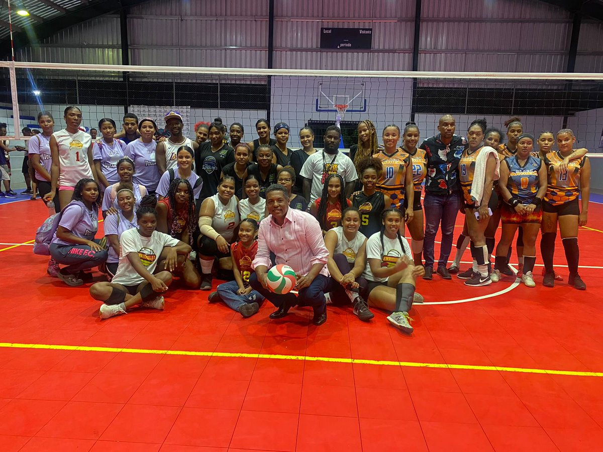 CarlosOAlcalde's tweet photo. ¡Seguimos apoyando el deporte!

Feliz de apoyar y ser parte del torneo de voleibol juvenil club Raúl Castro de barrio nuevo de Sábana Perdida.

Siempre estaremos presente en los eventos que garanticen el bienestar de nuestros jóvenes como lo es el deporte.

#CarlosOrtizAlcalde https://t.co/3l0SjKppcs