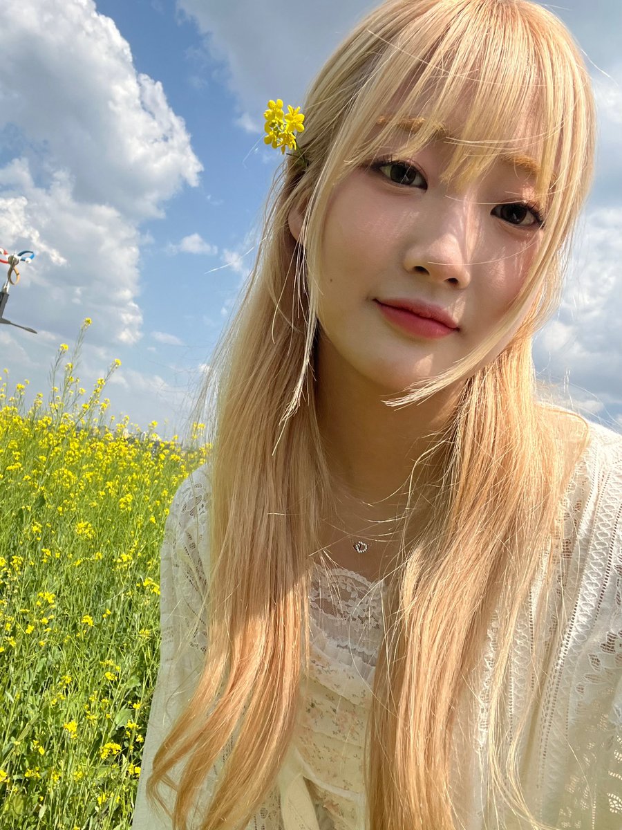 hye9ri's tweet photo. 요즘 너어무 덥다아아ㅏ어아으ㅡㅏ 녹아내려어ㅜ어ㅓ어 https://t.co/rXtcvPs0Gl