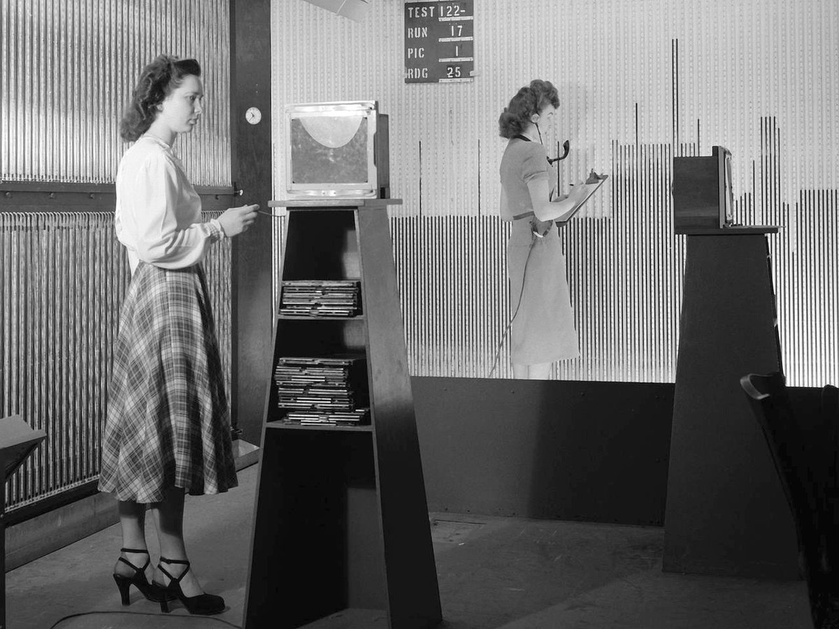 We've got the data to prove it: @NASA has the right stuff when it comes to #ArchivesScience!

📷 In 1949, human computers obtain data from rows of manometers below the 18x18-inch Supersonic Wind Tunnel at @NASAglenn. #ArchivesHashtagParty