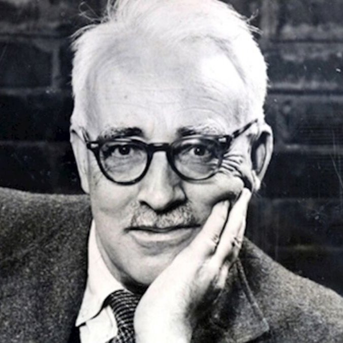 To close: Meeting Frank O’Connor, by Eamon Keane
Eamon Keane describes meeting the great writer for the first time, in Dublin in the 1940s. [1975] 
This morning's programme produced by <a href="/LorcanClancy/">Lorcan Clancy</a>  <a href="/RTERadio1/">RTÉ Radio 1</a> <a href="/RTE_Culture/">Culture on RTÉ</a> <a href="/rte/">RTÉ</a>