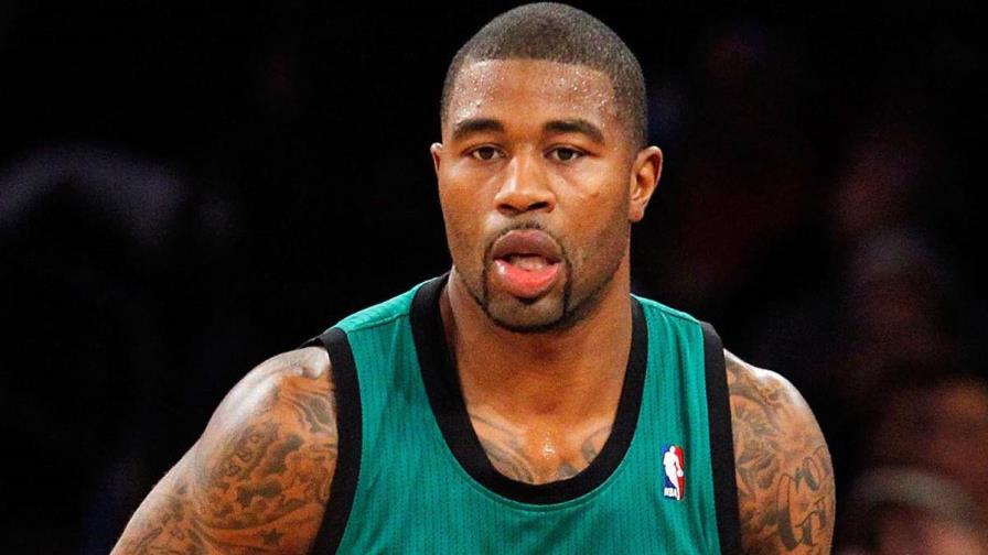 DiarioLibre's tweet photo. 🏀|#DeportesDL| Condena de 10 años de prisión a exjugador de la NBA, Terrence Williams, por estafa al seguro de salud
🔗https://t.co/LOKtLalVrH
#DiarioLibre #NBA #TerrenceWilliams #Estafa https://t.co/Gd0XT5IbFO