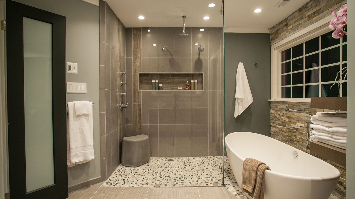 MichaelNash's tweet image. Did you know that a well-designed bathroom can significantly increase the value of your home? Our team of skilled designers and builders can create the bathroom you&apos;ve always wanted. Let&apos;s transform your space together! #BathroomRemodel #HomeImprovement #MichaelNashDesign