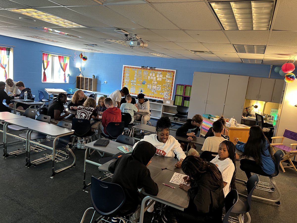 DmsHawks1's tweet photo. Hundred # challenge happening in Mrs. Cox's class this week!!! #hawkwayeveryday #decaturproud https://t.co/alhQelAGs8