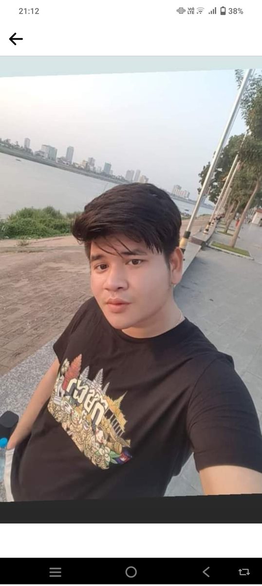 EarSareth's tweet photo. @Eaចង់មានស្នេហាម្ដងទៀតrSareth https://t.co/qJirOToSQO