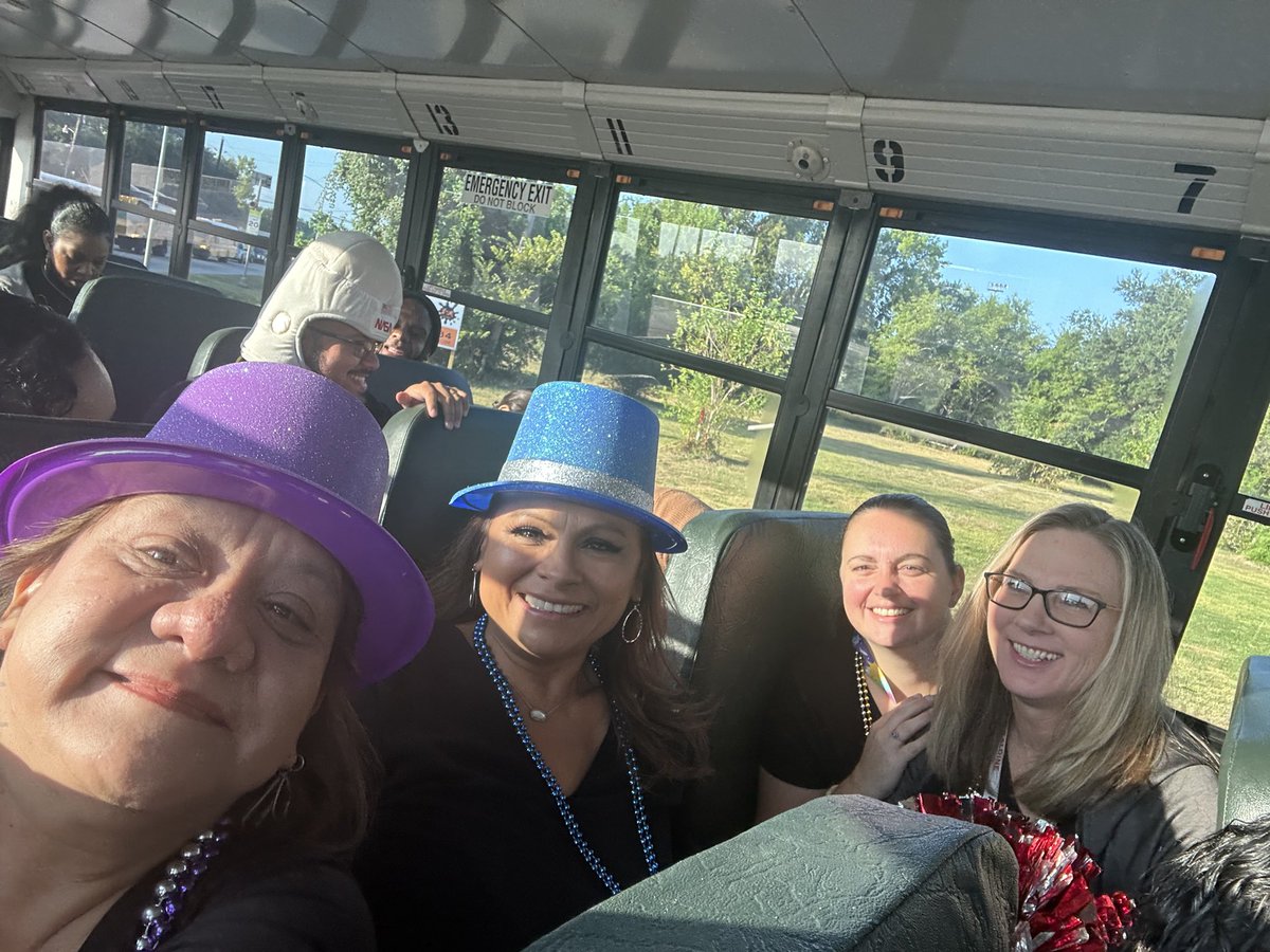 StephensES_AISD's tweet photo. Who is ready to get this party started? We are! @AP_Arcos27 @maty_orozco @drgoffney #aldinerising #aldineconvacation3 https://t.co/jXmoN4lKyF