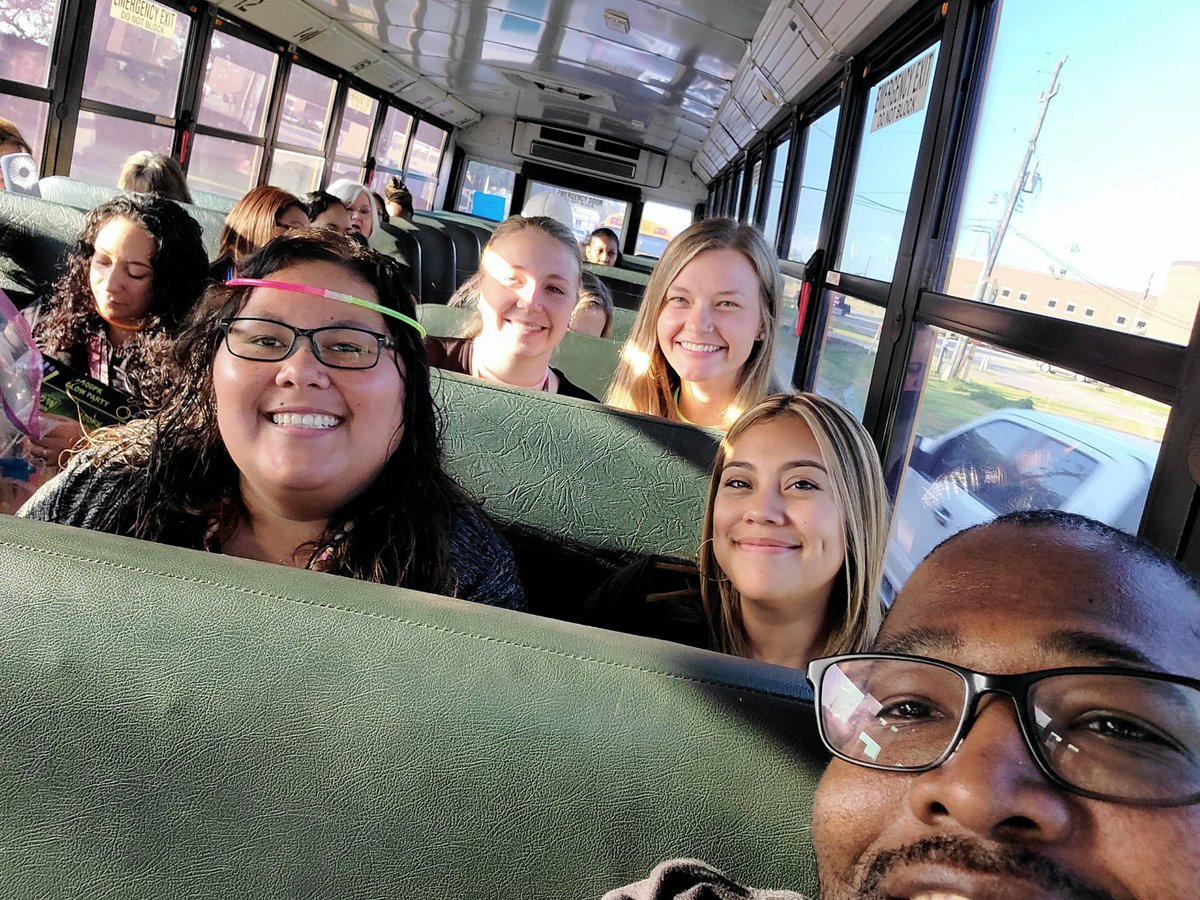 StephensES_AISD's tweet photo. Who is ready to get this party started? We are! @AP_Arcos27 @maty_orozco @drgoffney #aldinerising #aldineconvacation3 https://t.co/jXmoN4lKyF