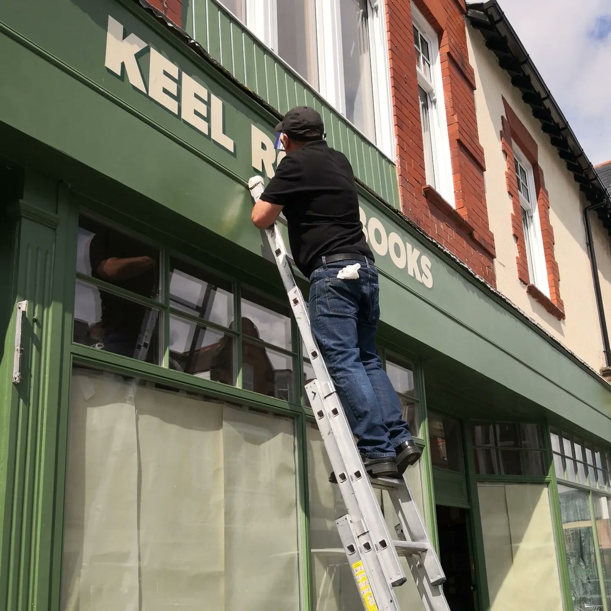 keelrowbookshop's tweet photo. Adding the finishing touches to our new Park View bookshop. We open tomorrow morning (Sat 5th August) at 10am. We look forward to seeing you all there! 

https://t.co/QwVmdYQu2z | 0191 2960664 https://t.co/CbbcoYp80w