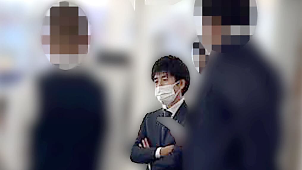 livedoornews's tweet photo. 1000RT：【FRIDAY報道】損保ジャパン、ビッグモーターに「傷が深く見える」撮影方法を指導かhttps://t.co/uHZppCRxME 
 
「損保ジャパンの方が板金スタッフに直接、“この角度から撮れば傷が深く見えるでしょ”といった指導をしていた」と、店長経験もあるビッグモーターの元社員が明かしたと報じた。 https://t.co/1UBQ7ztfkF