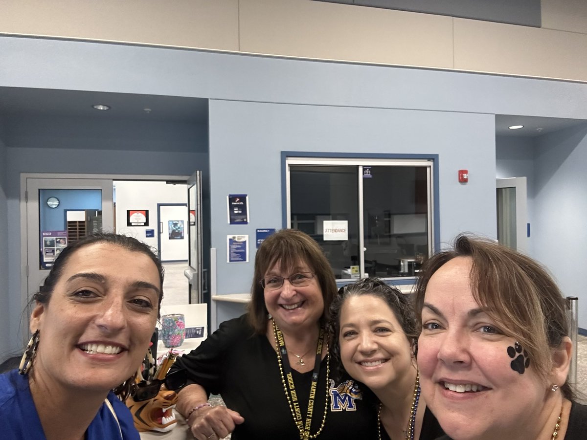 NoronaSelvidge's tweet image. Tiger Spirit!#oneteamonedream #mcsdbettertogether #mchstigers