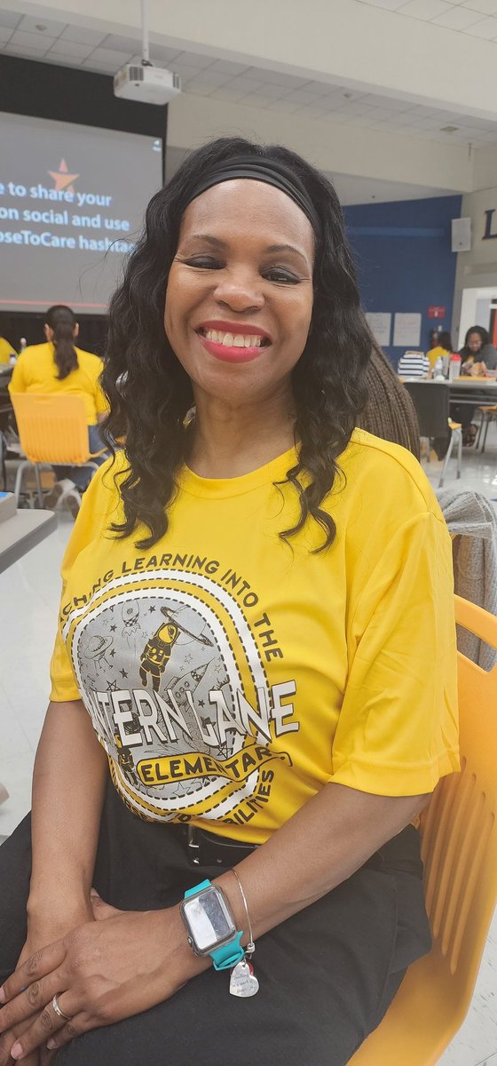 joyoflaughing's tweet photo. #ChooseToCare
2023 FBISD Convocation!
Best friends and colleagues ❤️ https://t.co/mkDLy2ARzw