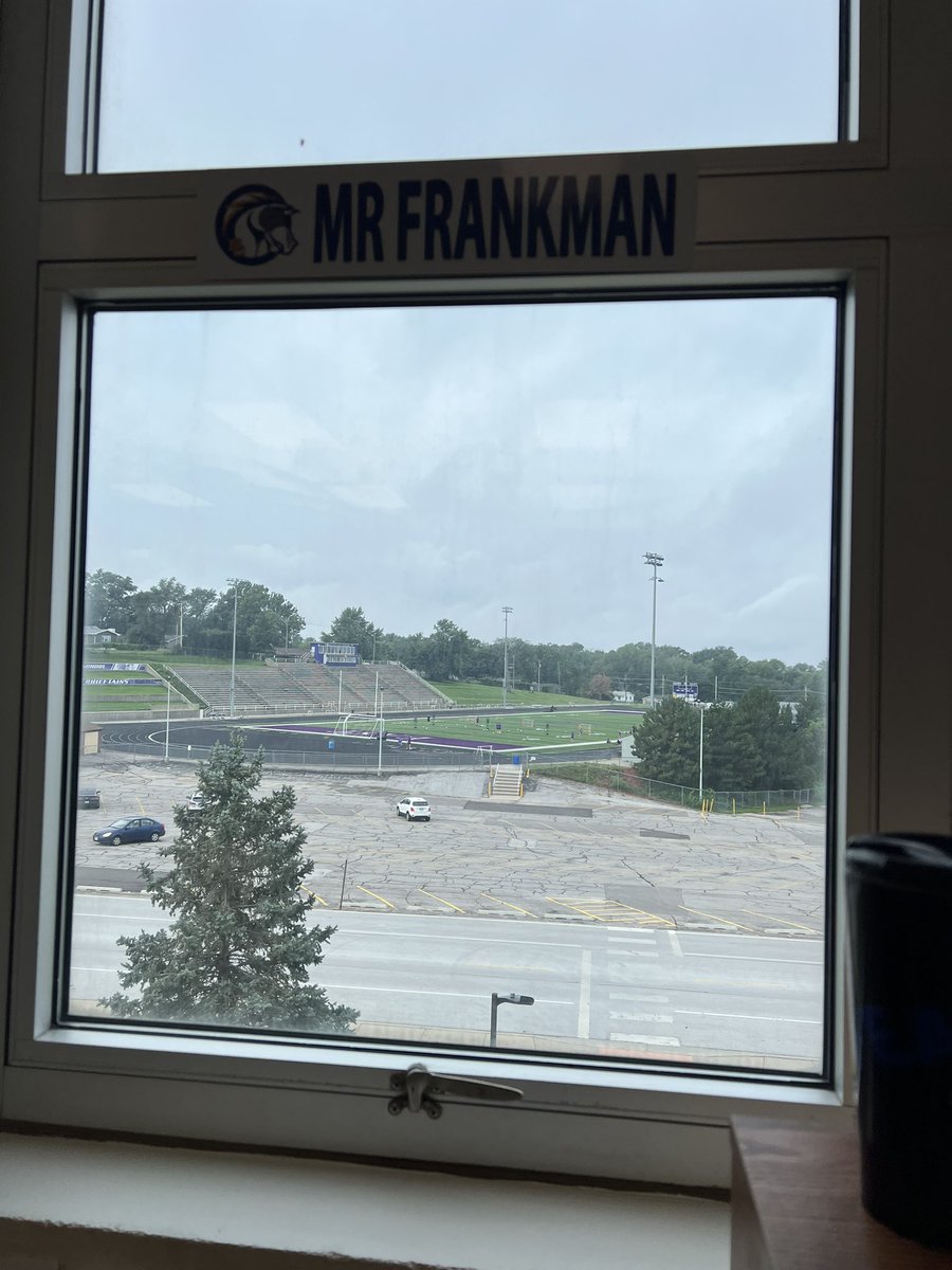FrankmanNate's tweet photo. HUGE perk of the new classroom! Not just windows, but a great view of @BU_WomenSoccer preseason! 

Good luck this year coach @tommy_white and @AlyssaBrandes1 @LaylaRosalia @SamiReding https://t.co/ptSr6SsvqG