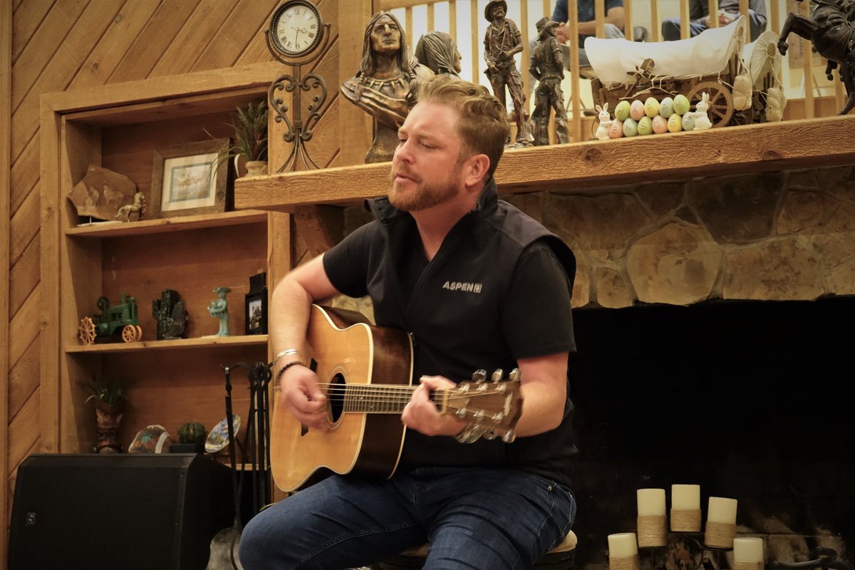 FlaRedDirtCC's tweet photo. Happy Birthday Rich O'Toole!
What are your favorite @RichOToole sings / lyrics / memories / photos?
#RichOToole https://t.co/DgGIQ823IO