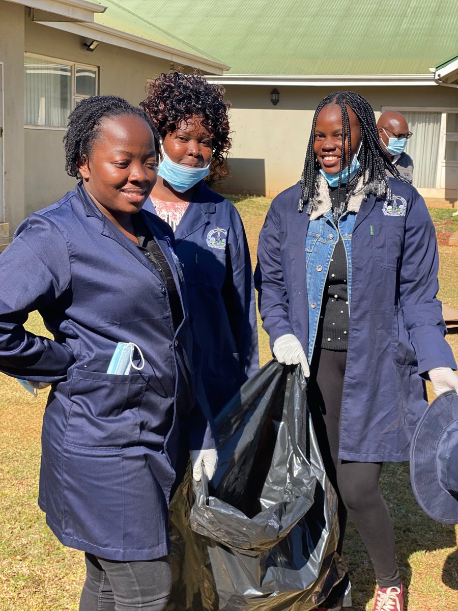 baz_zw's tweet photo. Small actions, big impact! Let's  make a difference together.  #FirstFridayOfEveryMonth #BAZCleanupDay https://t.co/3ZbTAy05hy