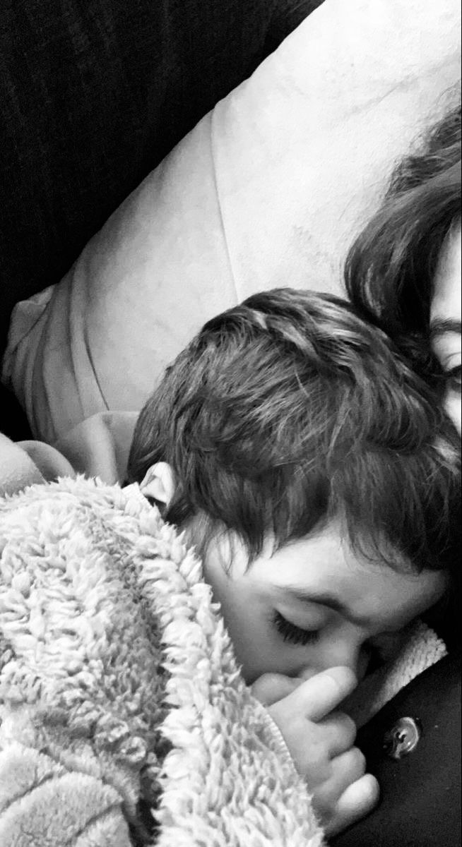 hoje é o aniversário do meu bebezinho (ele odeia ser chamado de bebezinho) hoje é o aniversário do meu afilhado. amo cada ato, pensar e sorriso do Valentim e como isso torna cada ato, pensar e sorriso com mais sentido quando estou com ele. amo que ele tem o espírito totalmente