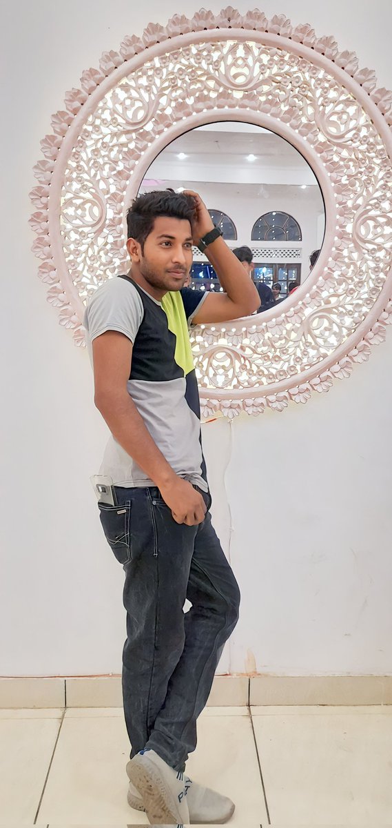 arunking15_'s tweet photo. Sab kasoor insaan ke nhi hote
thode zindagee bhi dhokhebaaj hote hai! 😔

#allrounderboy 
#king1five https://t.co/WaLgiTY2kG