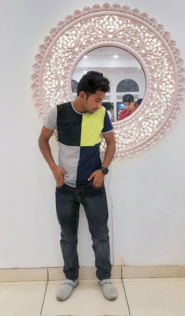arunking15_'s tweet photo. Sab kasoor insaan ke nhi hote
thode zindagee bhi dhokhebaaj hote hai! 😔

#allrounderboy 
#king1five https://t.co/WaLgiTY2kG