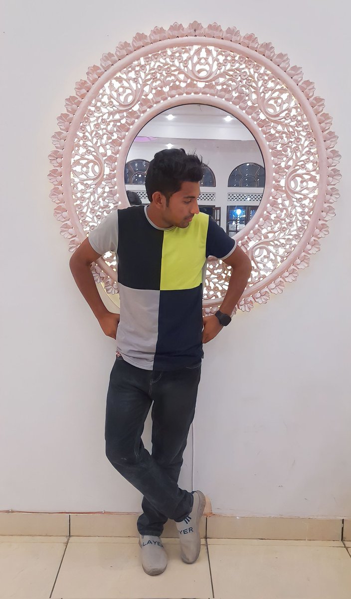 arunking15_'s tweet photo. Sab kasoor insaan ke nhi hote
thode zindagee bhi dhokhebaaj hote hai! 😔

#allrounderboy 
#king1five https://t.co/WaLgiTY2kG