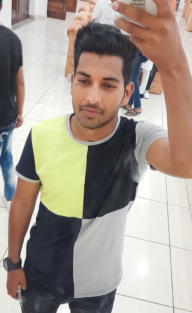 arunking15_'s tweet photo. Sab kasoor insaan ke nhi hote
thode zindagee bhi dhokhebaaj hote hai! 😔

#allrounderboy 
#king1five https://t.co/WaLgiTY2kG