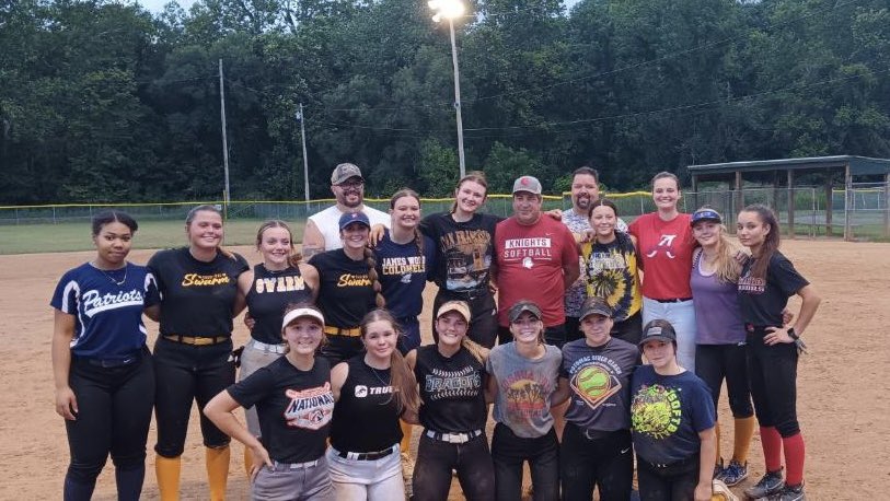VABombersMills's tweet photo. Thank you Coach Kemp from Southern Virginia University for working the ShenVal Swarm Mills team! It was a great time and experience for the girls! https://t.co/QZDhLG7AQA