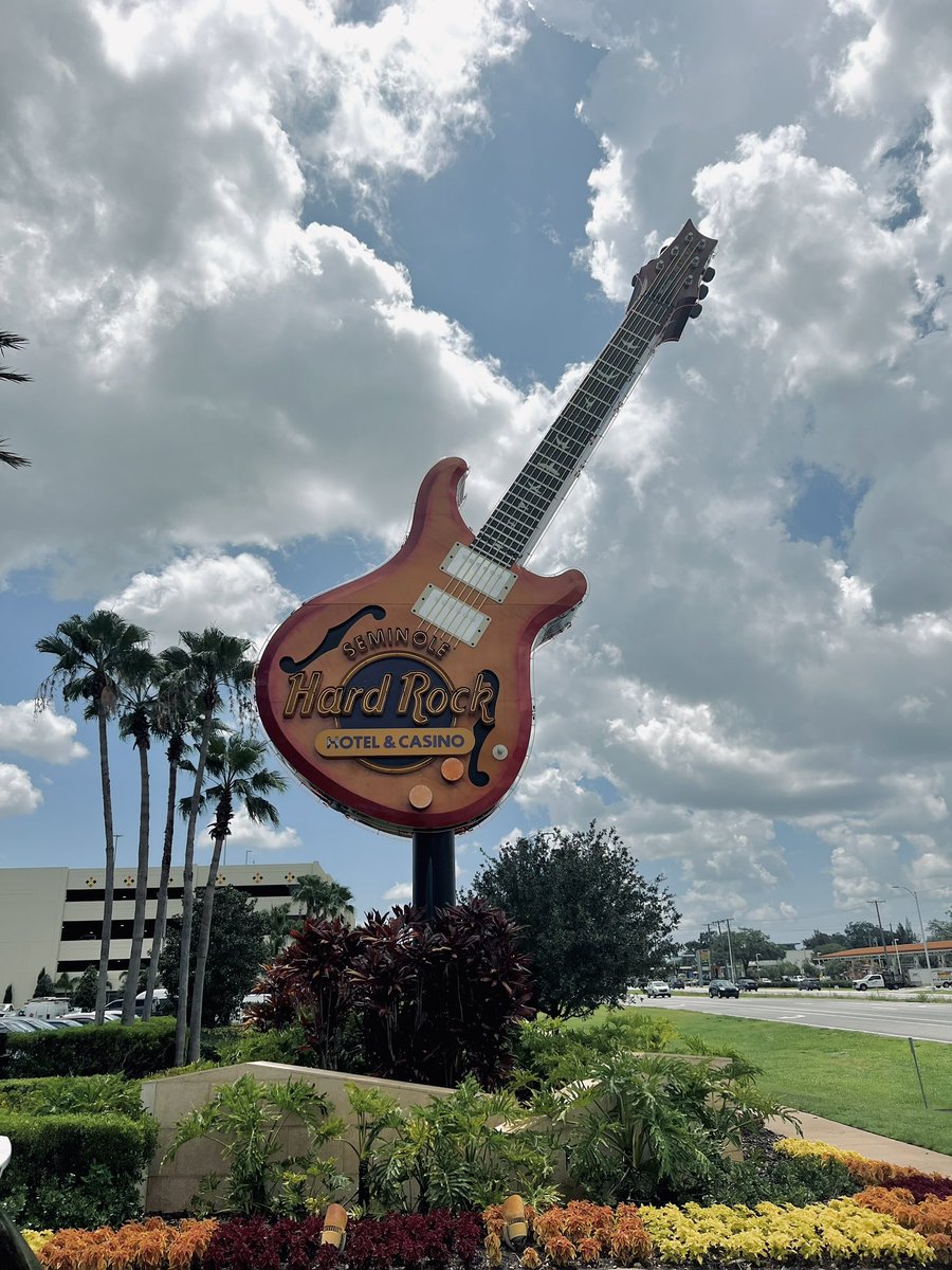 Network_Eyecare's tweet photo. Employees at the Seminole Hard Rock Hotel &amp; Casino aren't rolling the dice when it comes to their eye health! It was great to see so many people at our mobile screening event. @SHRTampa @UHC #mobilehealthcare #aihealthcare https://t.co/KhXZn6vL1x