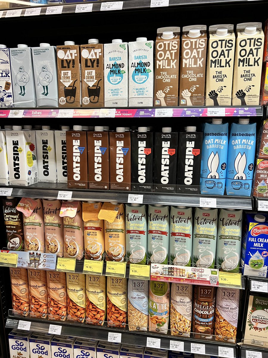 brgsjks's tweet photo. Rakan rakan twitter boleh tak bantu saya oat milk mana yang sedap. Price belakang kira, yang paling sedap dulu. https://t.co/3gx2Lgu19X