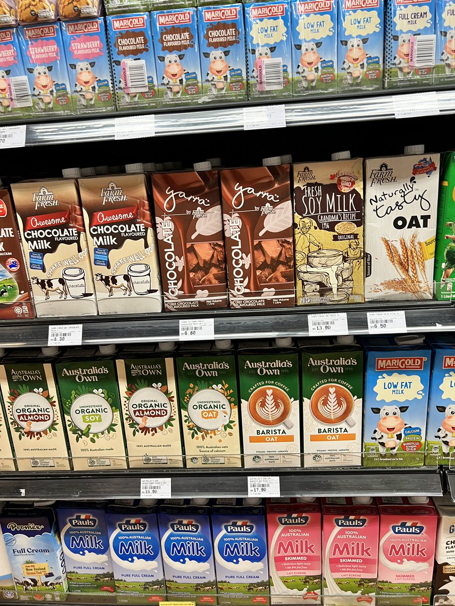 brgsjks's tweet photo. Rakan rakan twitter boleh tak bantu saya oat milk mana yang sedap. Price belakang kira, yang paling sedap dulu. https://t.co/3gx2Lgu19X