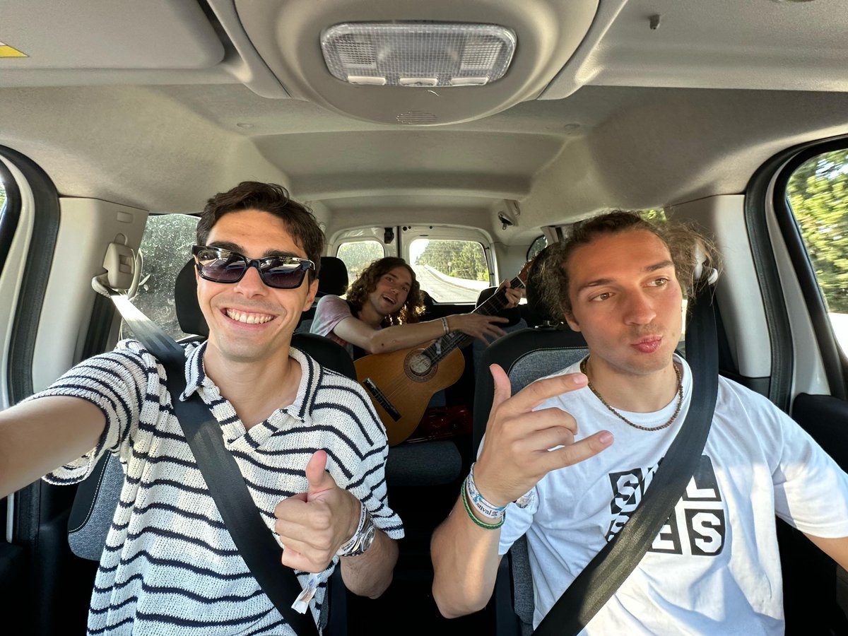 salsespop's tweet photo. hoLA la setmana passada vàrem pegar per la @mobofestOficial  i mos vàrem enrecordar que teníem un grup. Tocarà anar fent alguna cosa, no??? Sort que els colegas poblers mos estan ajudant a sortir del pou i potser s'hi courà quelcom dia 20. Qui sap?? https://t.co/HT1CS5lSIK
