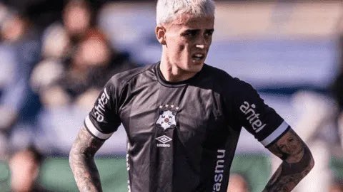 RodryRosetti's tweet photo. #River Conejo Fonseca padre del jugador estuvo presente en el encuentro de #River vs #Interbr invitado por Enzo.
La llegada de Nico al millo 
Primicia de @CostaFebreOK y equipo! https://t.co/5hNKzvJbW6