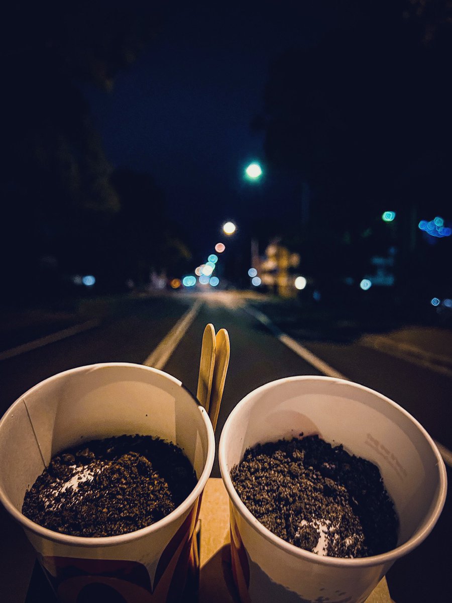 YsoSersY's tweet image. Yes, I do enjoy walking at night. The world's more to my liking then, not so loud, not so fast, not so crowded, and a good deal more mysterious … 
#RandomShot #WalkingMidNight