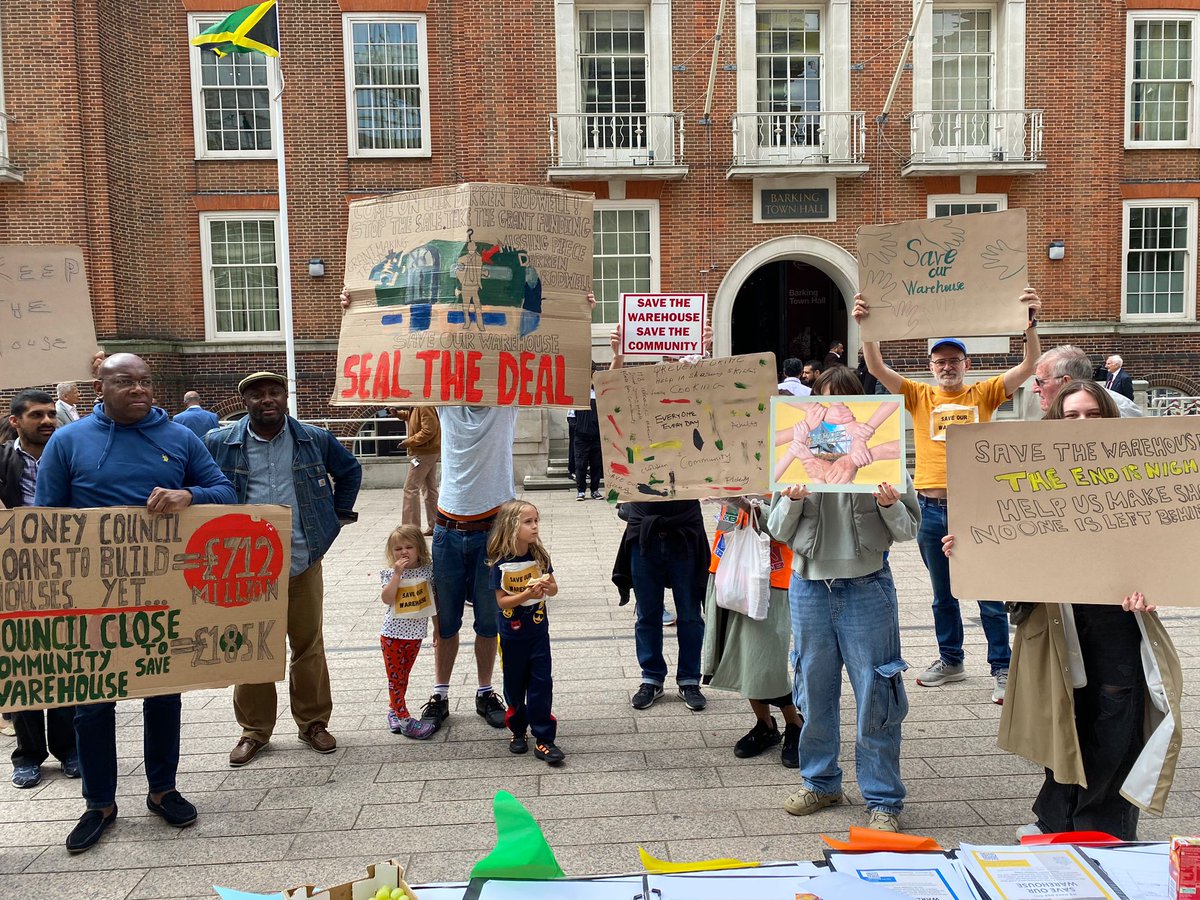 savemywarehouse's tweet photo. #saveourwarehouse save our maker &amp; community spaces #Barking @BBCLondonNews @PrivateEyeNews @BDPost @EveningStandard @GuardianSocEnt https://t.co/Vj4Q3ROIxe no resident left behind @BeFirstLondon @CllrDRodwell @TNLComFund @EsmeeFairbairn @LondonFunders @BD_CVS @GeorgeMonbiot https://t.co/TDHl2GDGtz