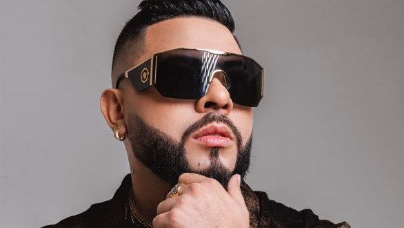 zonacero's tweet photo. Danny Daniel llega para conquistar corazones con su sencillo ‘Qué onda perdida’
https://t.co/OoX4r6YMCu. https://t.co/c8l9laoHpi
