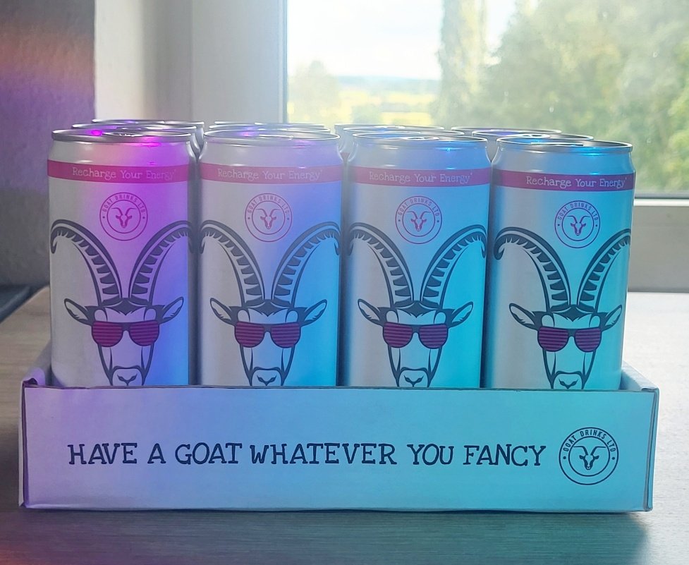 Jasmin_rl's tweet photo. They finally came! 😍
@hornygoatdrinks The new partner from my org @GoatsGG_ were so kind and sent us one of their healthy alternative to standard energy drinks 😁 Natural coffeine, gluten free and vegan friendly. They taste very 🐐 too! #Gamers #Esports #twitch #sponsor #GoatsGG https://t.co/iD6mQwSY6a