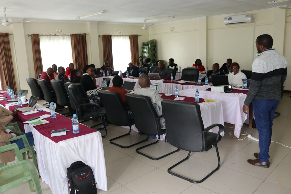 Gradif_kenya's tweet image. Data governance plays a critical role in ensuring compliance with the Kenyan Data Protection Act. During engagement meeting on data  governance and data protection in Tharaka Nithi County.
@Open_Institute @TNCG_Official
