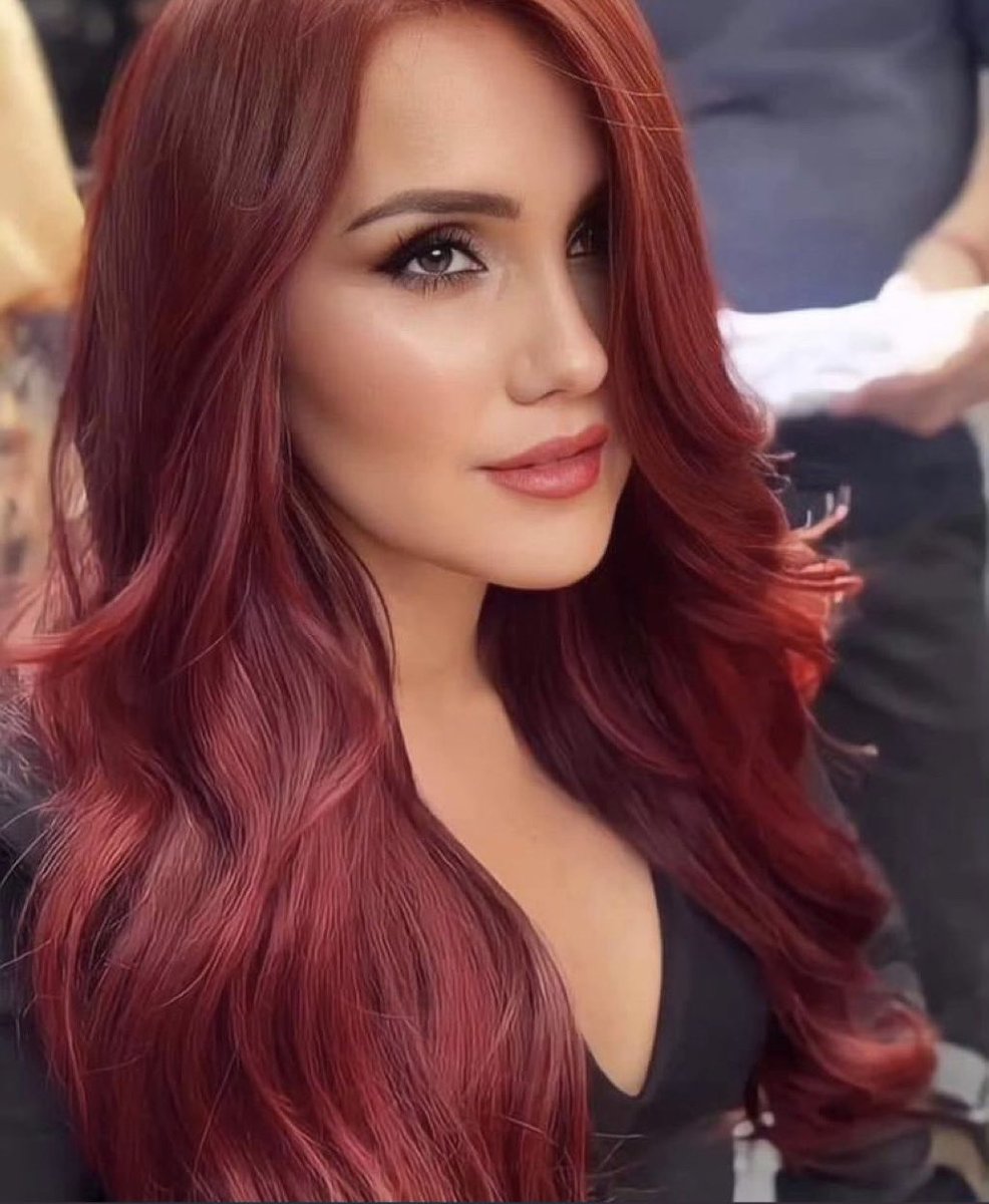 #DulceMaria #RojoDulcemaria #RojosRebeldes