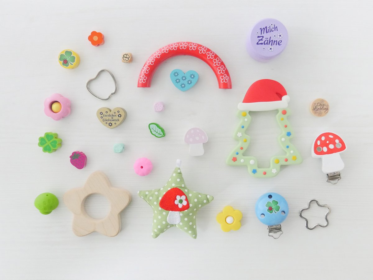 🌱🍄🌸

👶 zum #Schnullerkettenladen: schnullerkettenladen.de

👶 check out Schnullerkettenladen: schnullerkettenladen.de/en

#schnullerkettenladenberlin #bastelmaterial #craftmaterials #diy #basteln #holzperlen #woodenbeads #crafting
#schnullerkette #schnullerhalter #schnullerband