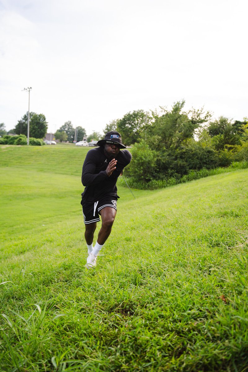 Robert Yanders tweet media