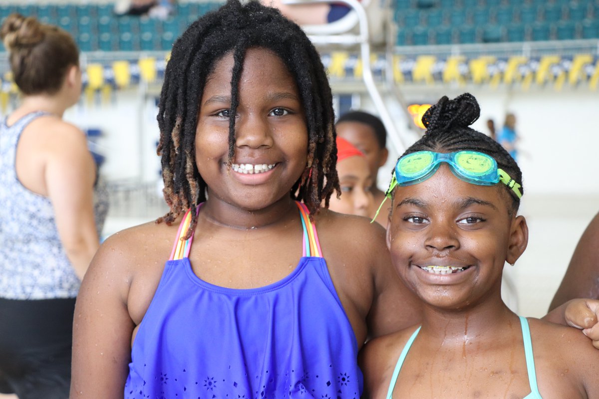 On a rainy #flashbackfriday we remember sunny days in the pool! We know our scholars are making a Splash on their first days back. Dive into our after school programs and family engagement events this school year!  🏊‍♀️

#fbf #ExpandingHorizons #horizonsgt #georgiatech #gatech