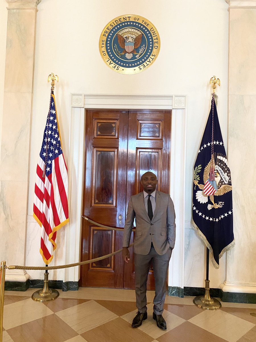raoulkeddy's tweet photo. Friday morning at the White House. Good to be back in the White House.

Vendredi matin à la Maison Blanche 

Forging new strategies for U.S. - Africa trade and investment. #RakedIntl #RaoulKeddy https://t.co/KO0iHCdbzj