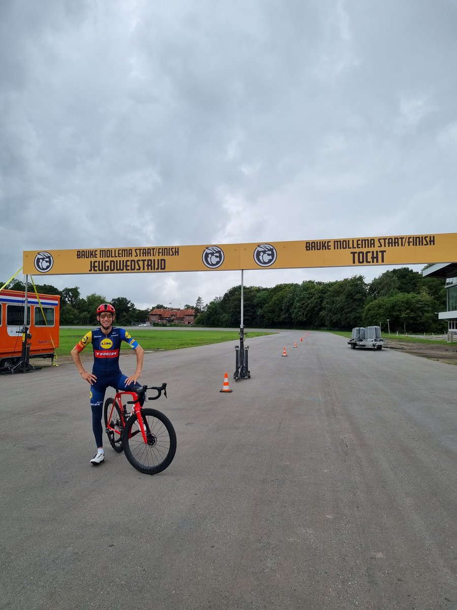 De start/finish is in opbouw op een prachtige locatie in het Stadspark!
👌