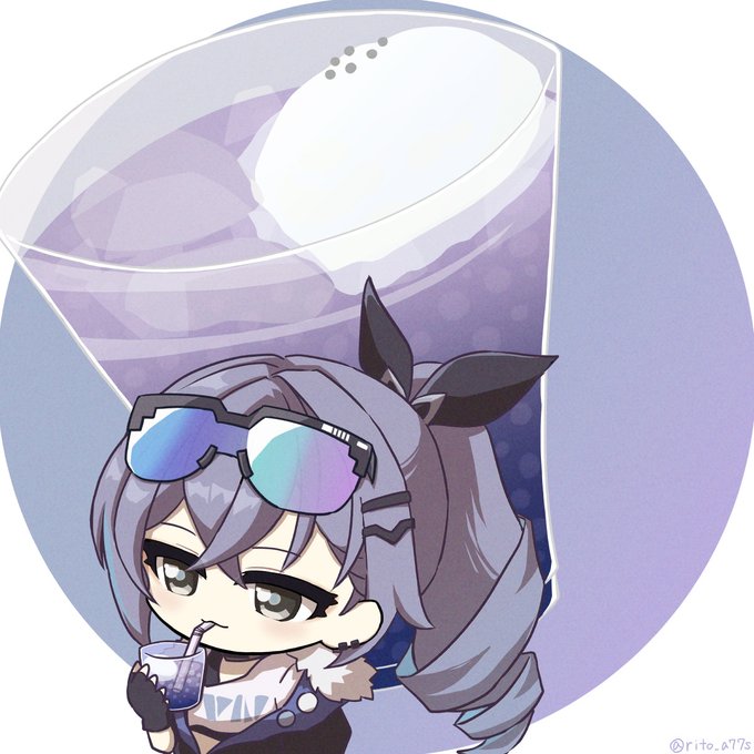 「holding cup ice cube」 illustration images(Latest)
