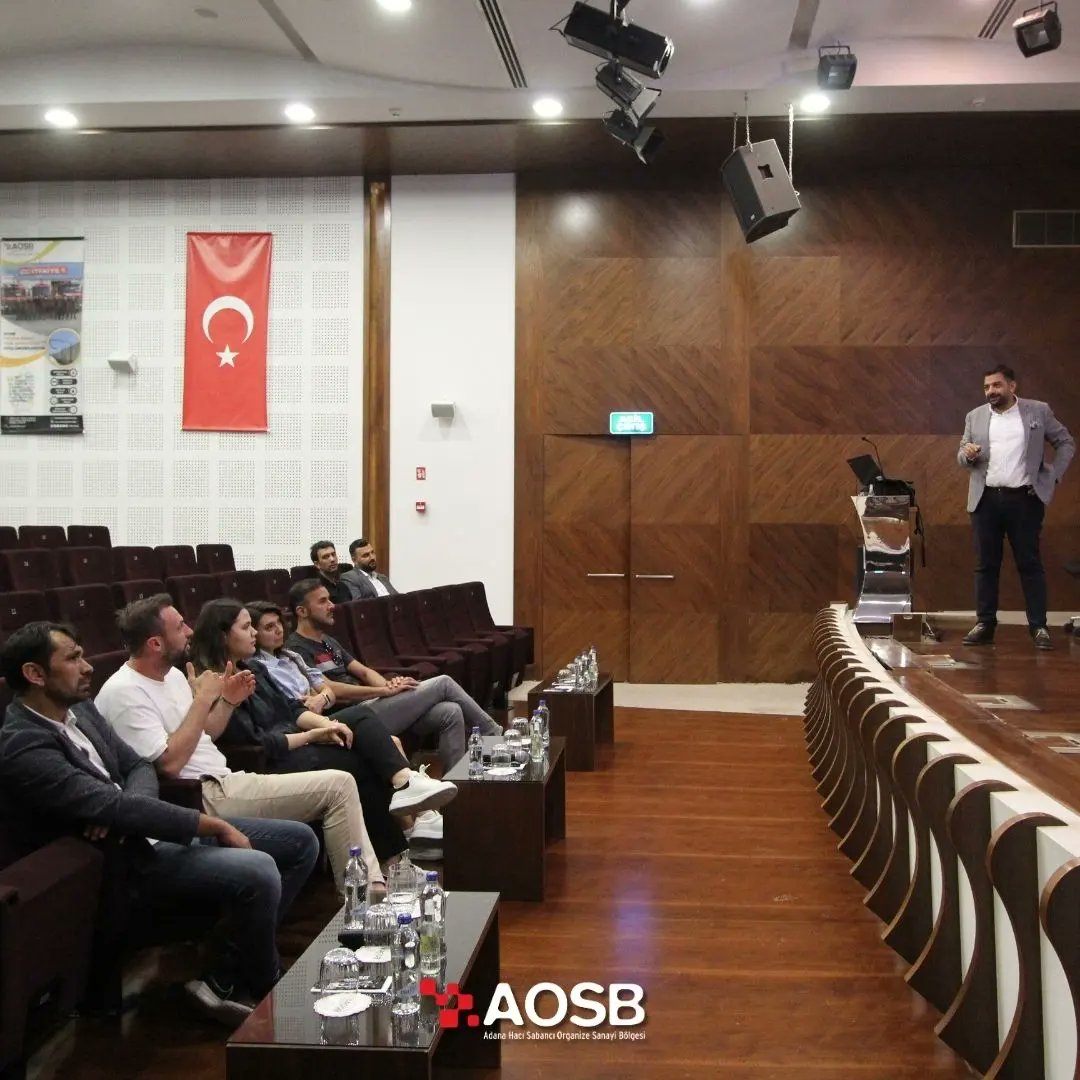 adanaosb's tweet photo. Eğitmen Bora Tanrısınatapan'ın, AOSB Akademi kapsamında verdiği "Aile Şirketlerinde kurumsallaşma Yolunda Bağımsız Denetim Faktörü" konulu seminer sanayicilerimizin interaktif katılımlarıyla gerçekleştirildi. https://t.co/DwQGKAfSyq