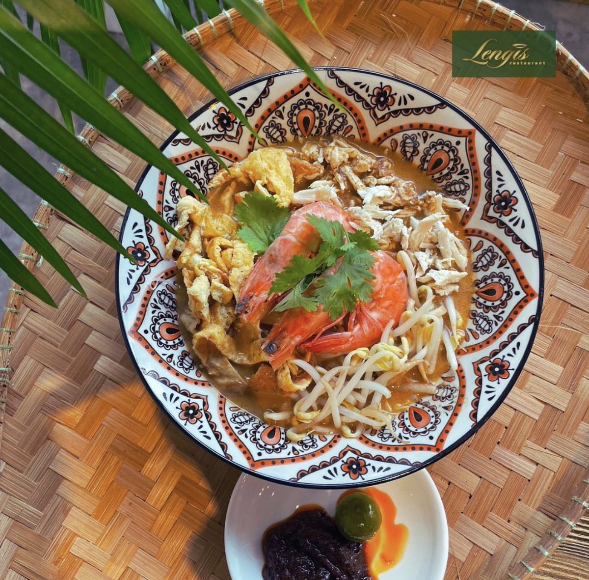 qielalaa's tweet photo. Tolonglah warga Cyberjaya pergi try makan dekat Lengis, Tamarind Square. Mee kolok Sarawak dia sedap sangat! Laksa sarawak pun sedap! Sekali cuba mesti repeat! @Twt_Cyberjaya https://t.co/S2JbwOtuZd