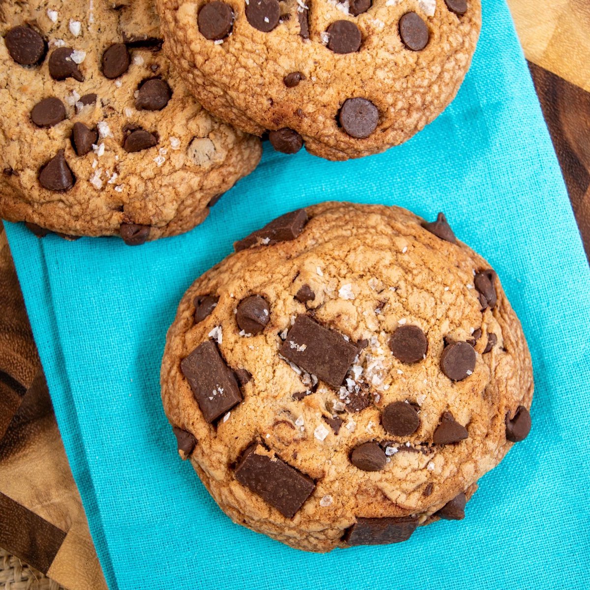 ColectivoCoffee's tweet photo. On this National Chocolate Chip Cookie Day we are celebrating that sweet tooth with one (or many) of our scratch-baked Salted Chocolate Chunk Cookies from Troubadour Bakery! Stop by any of our cafes to grab a stack and indulge!
#cookies #chocolatechipcookie #scratchbaked https://t.co/qRWZ0iBbmh